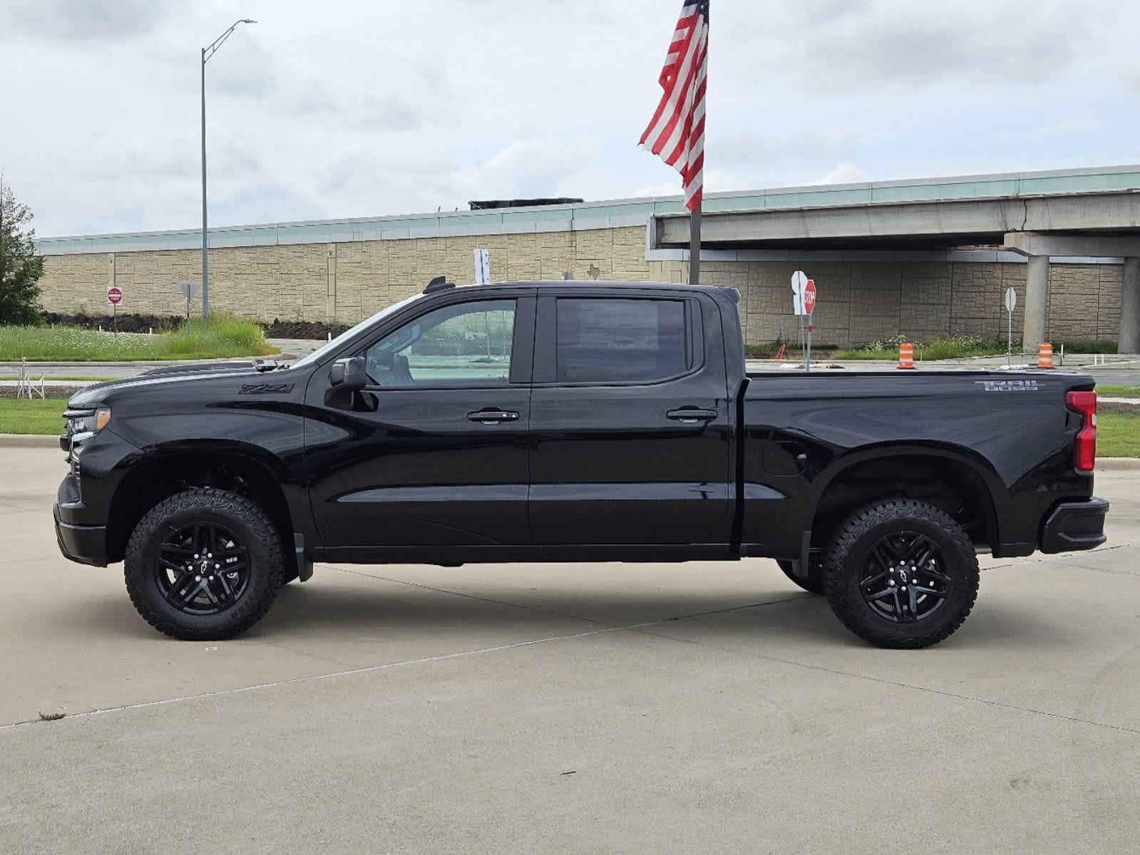 2024 Chevrolet Silverado 1500 LT Trail Boss 4WD Crew Cab 147 5