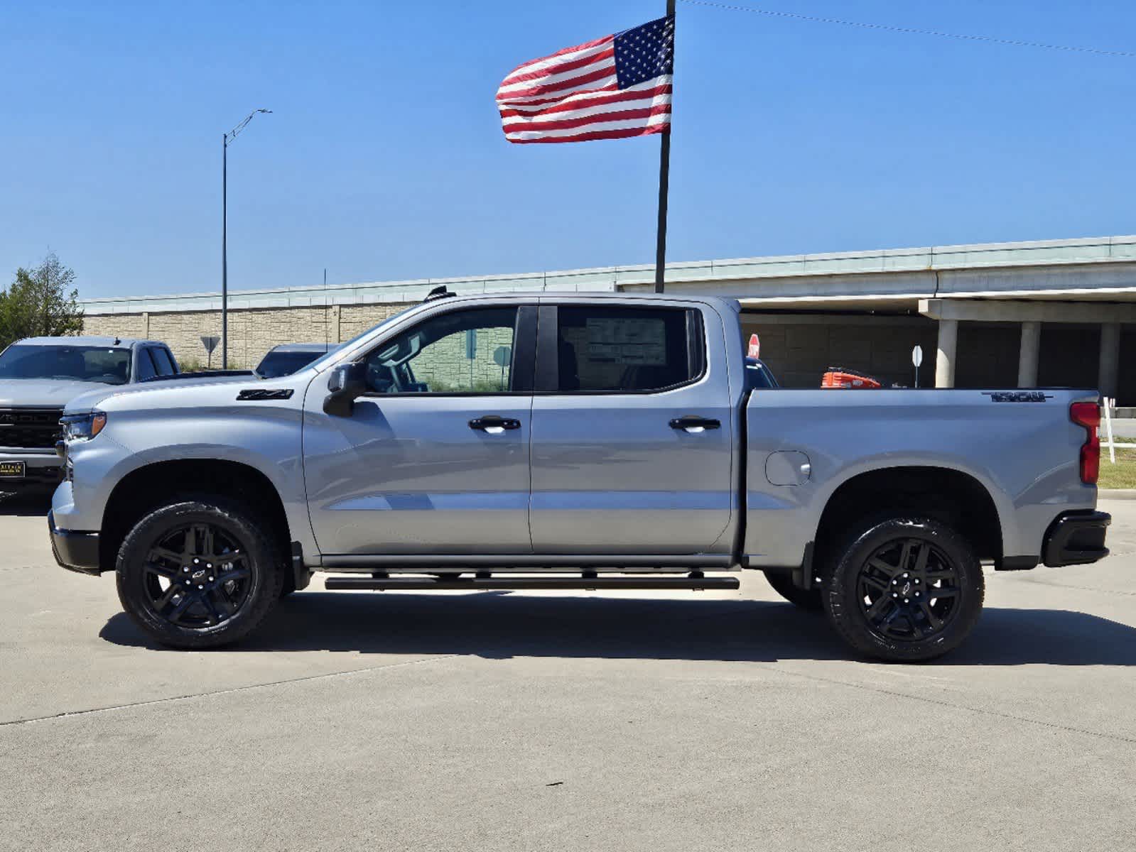 2024 Chevrolet Silverado 1500 LT Trail Boss 4WD Crew Cab 147 5