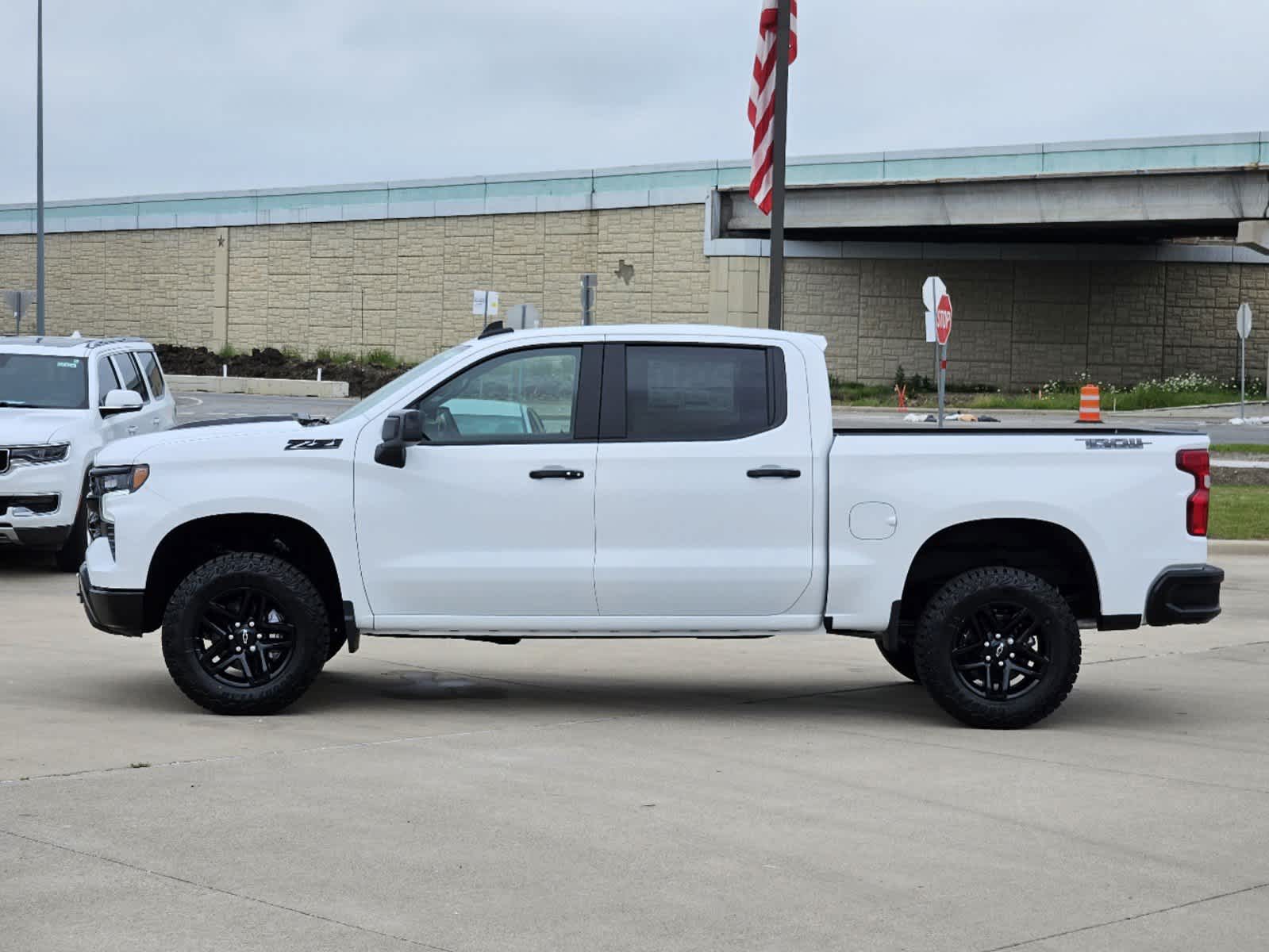 2024 Chevrolet Silverado 1500 LT Trail Boss 4WD Crew Cab 147 5