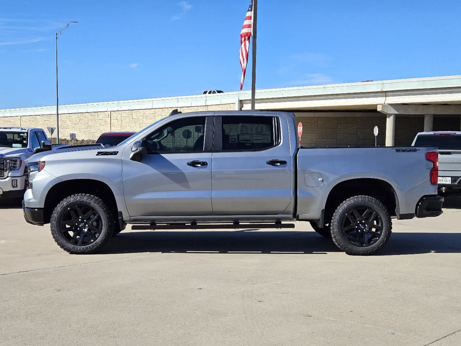 2025 Chevrolet Silverado 1500 LT Trail Boss 4WD Crew Cab 147 5