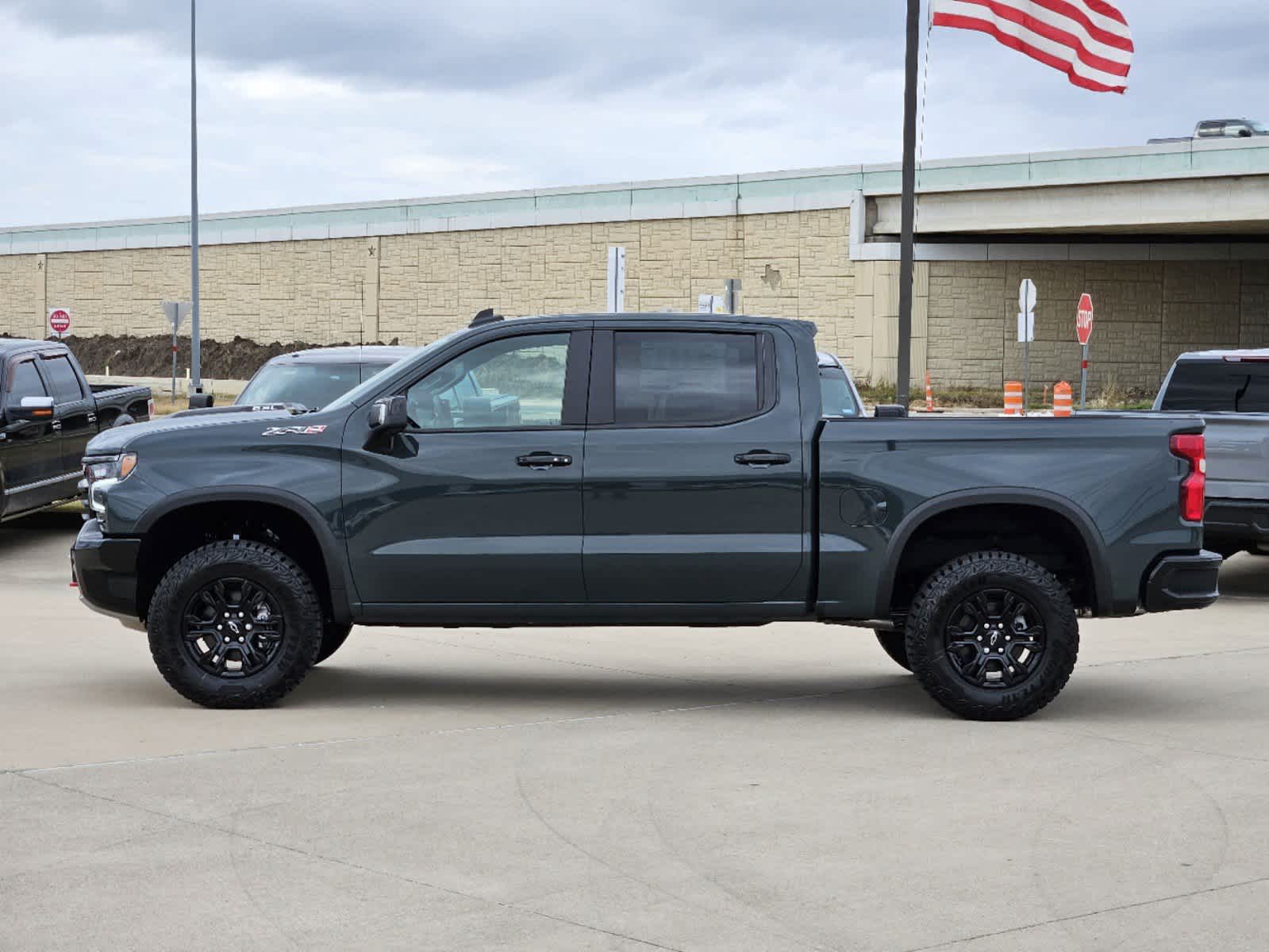 2025 Chevrolet Silverado 1500 ZR2 4WD Crew Cab 147 5