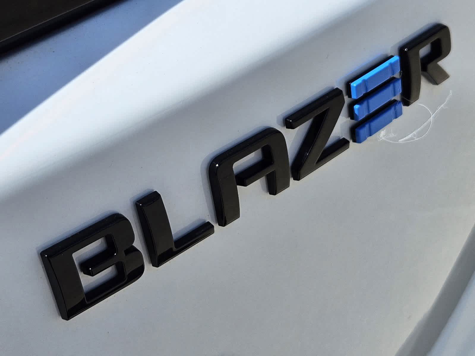 2024 Chevrolet Blazer EV eAWD RS 8