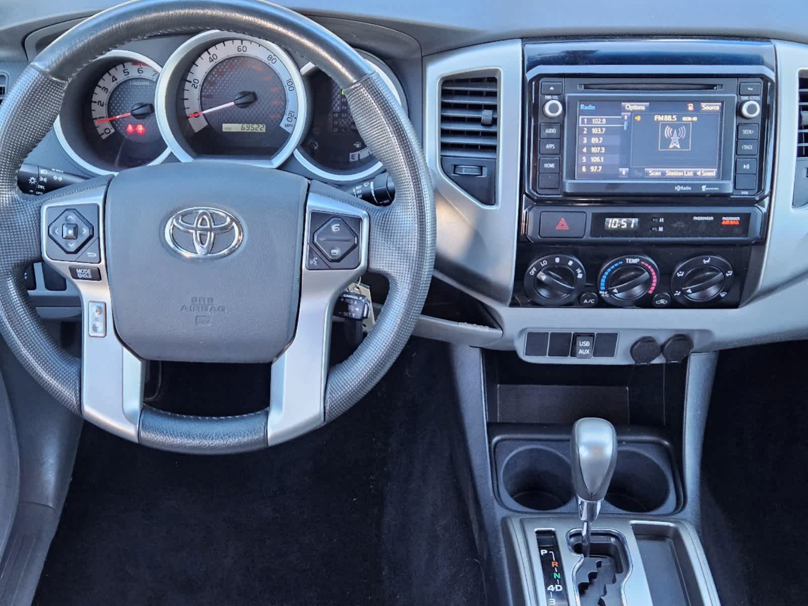 2014 Toyota Tacoma PreRunner 2WD Double Cab V6 AT 32