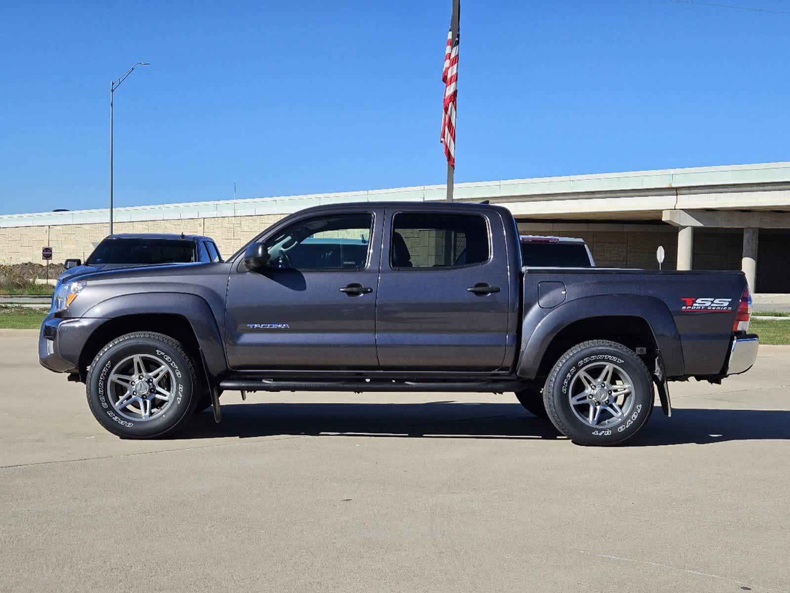 2014 Toyota Tacoma PreRunner 2WD Double Cab V6 AT 7