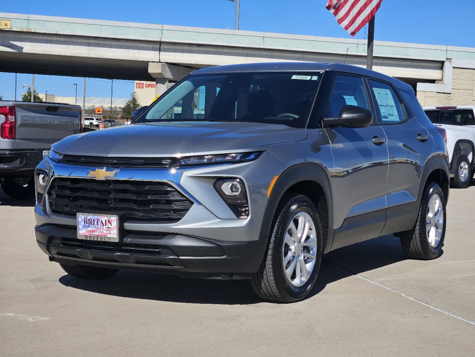 2025 Chevrolet TrailBlazer LS 2