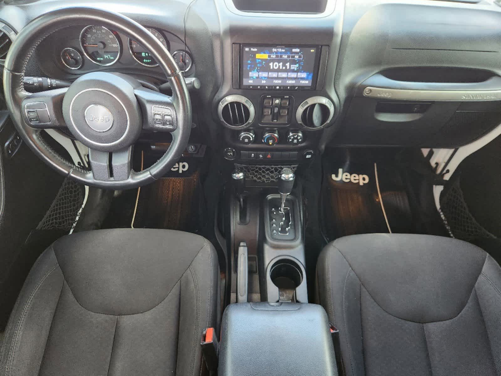 2015 Jeep Wrangler Unlimited Sport 16