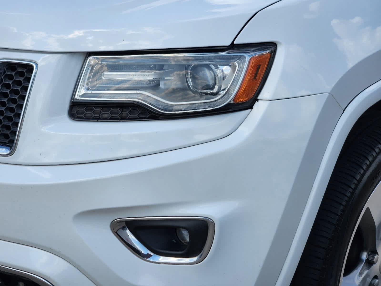 2014 Jeep Grand Cherokee Overland 30