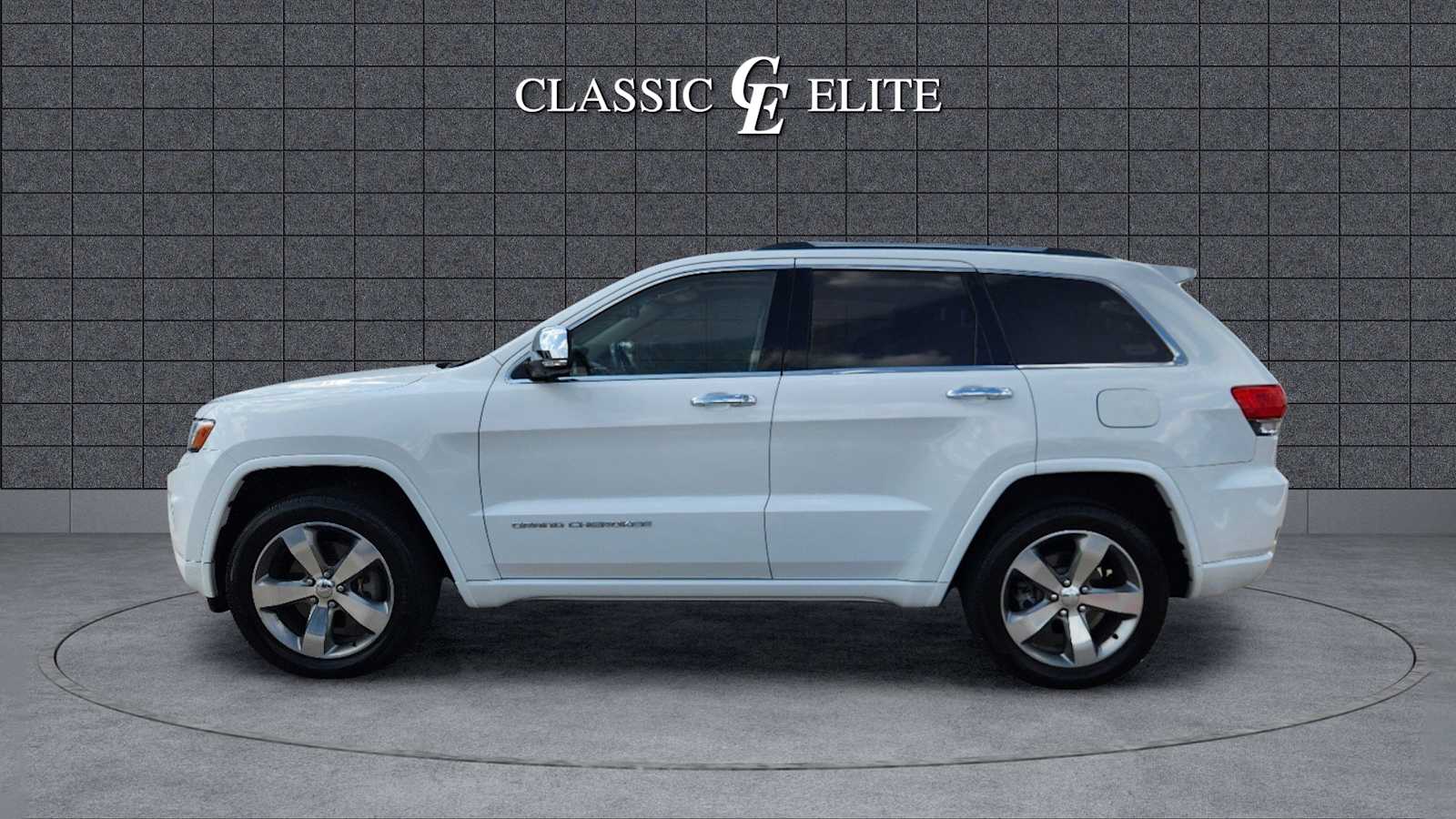 2014 Jeep Grand Cherokee Overland 7