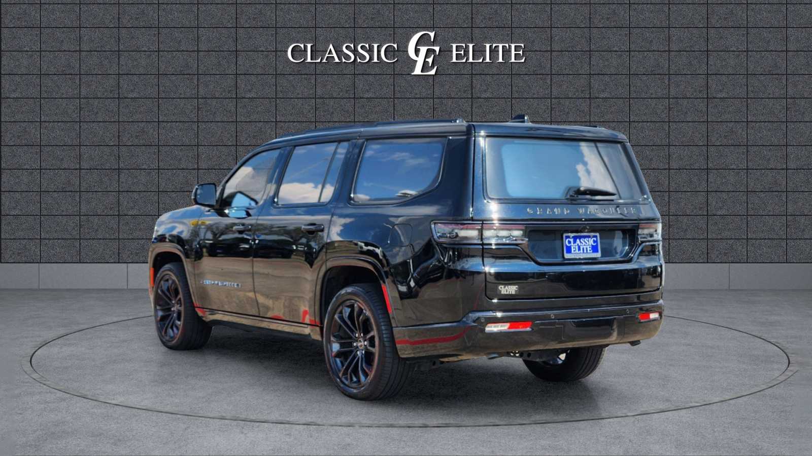 2022 Jeep Grand Wagoneer Series II Obsidian 4