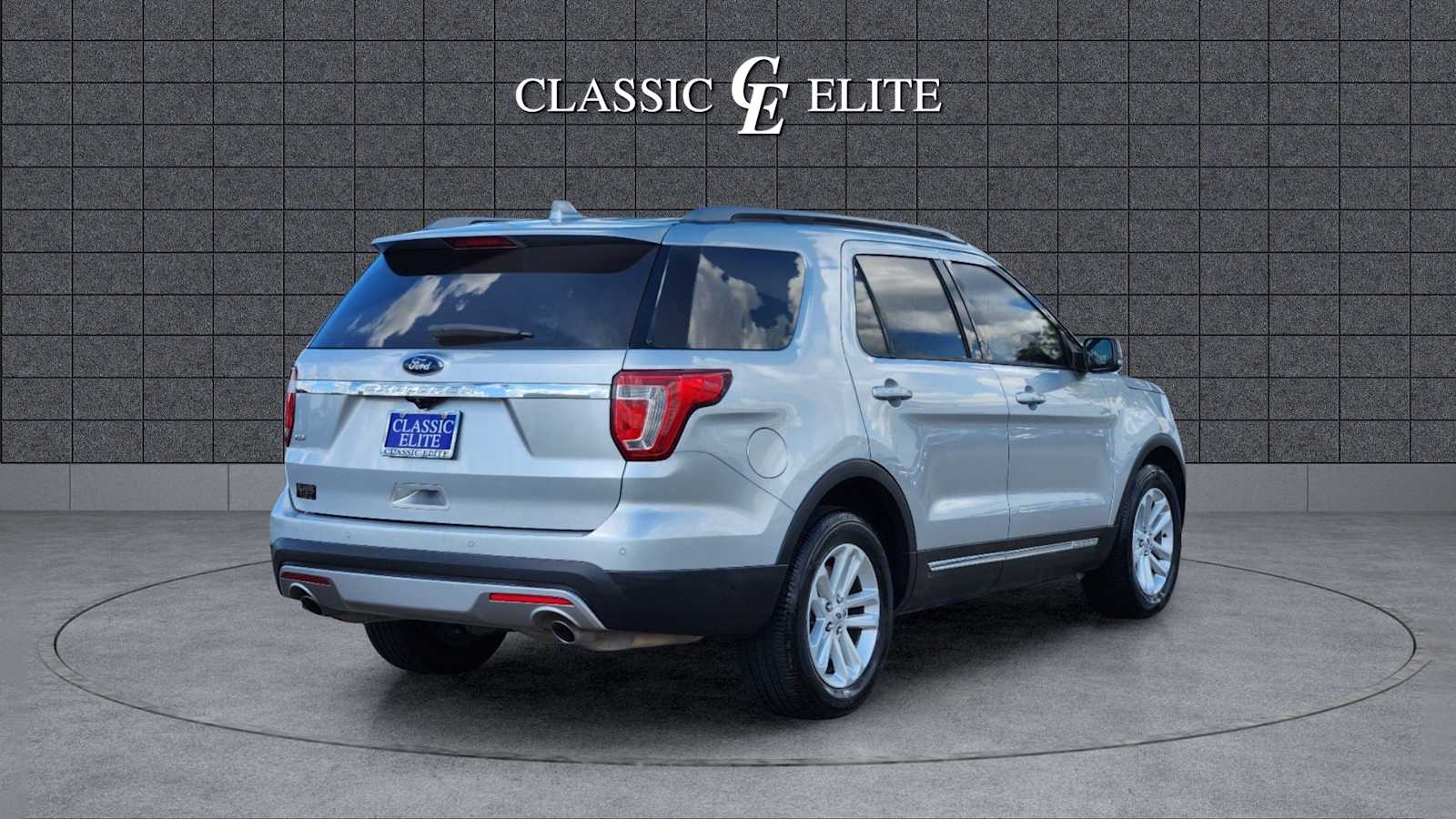 2017 Ford Explorer XLT 6