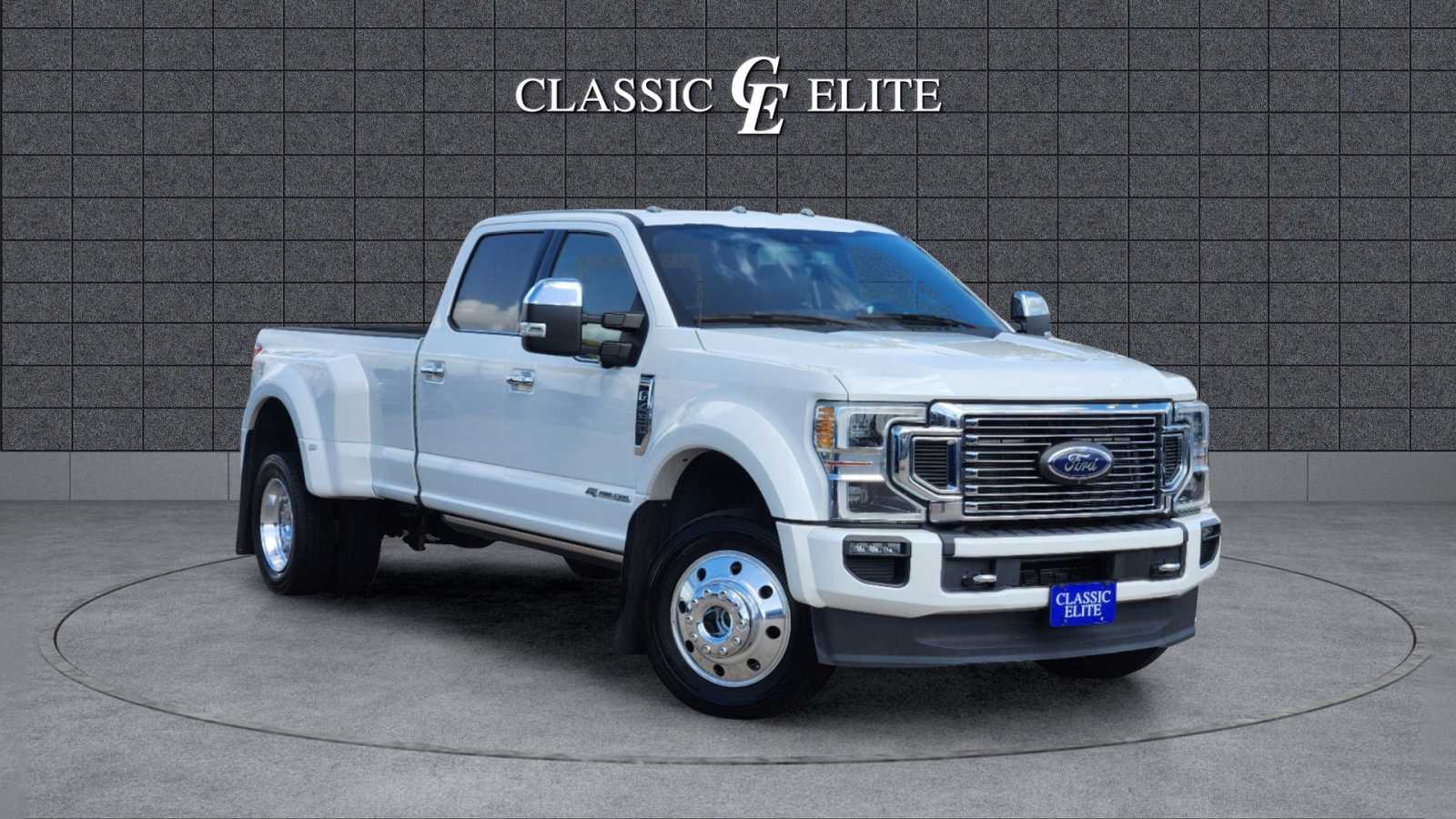 2022 Ford Super Duty F-450 DRW Platinum 4WD Crew Cab 8 Box 1