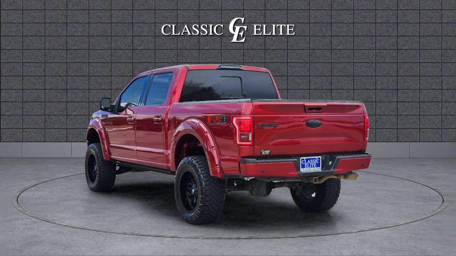 2017 Ford F-150 Lariat 4WD SuperCrew 5.5 Box 4