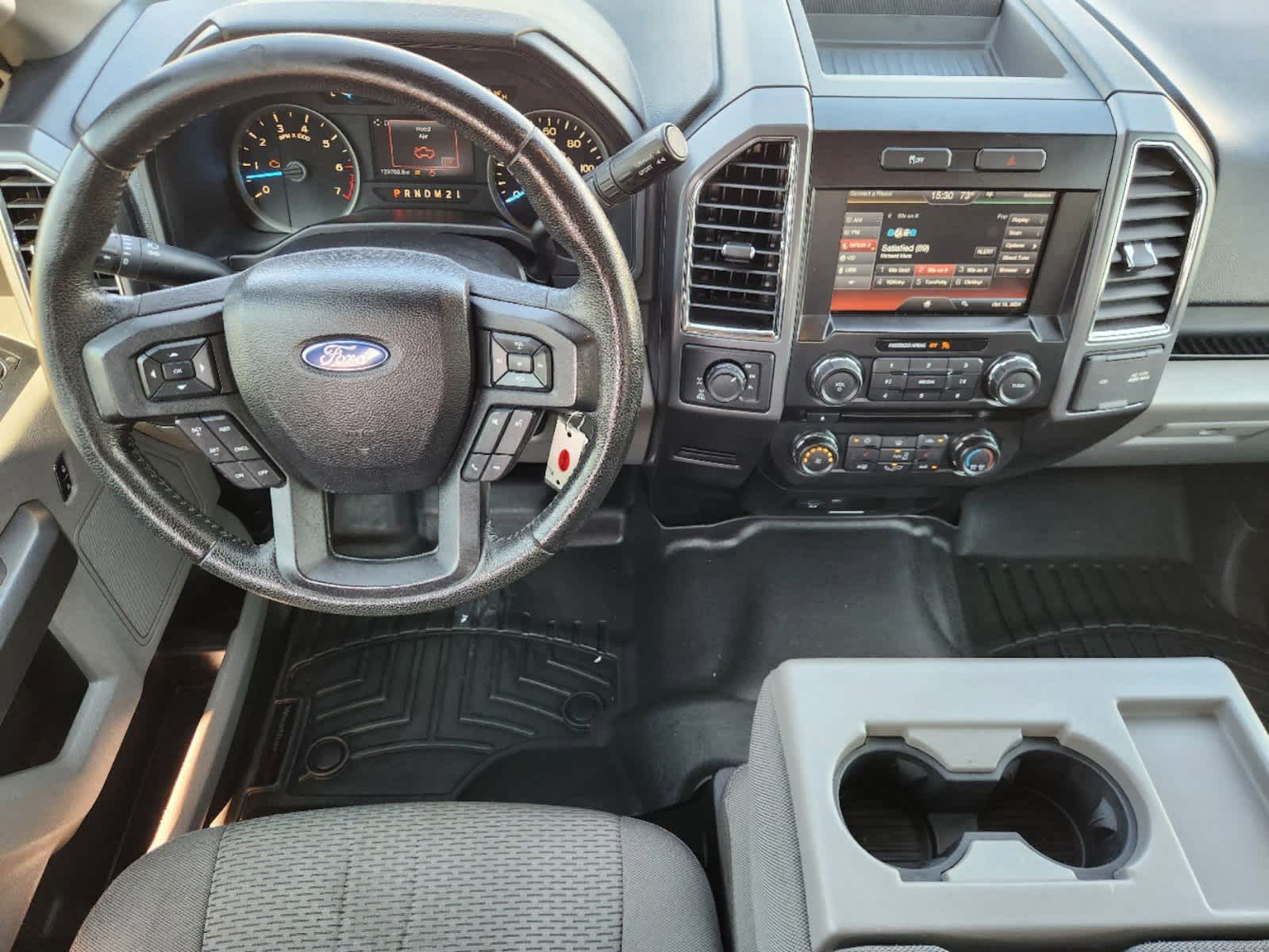 2015 Ford F-150 XLT 4WD SuperCrew 145 17