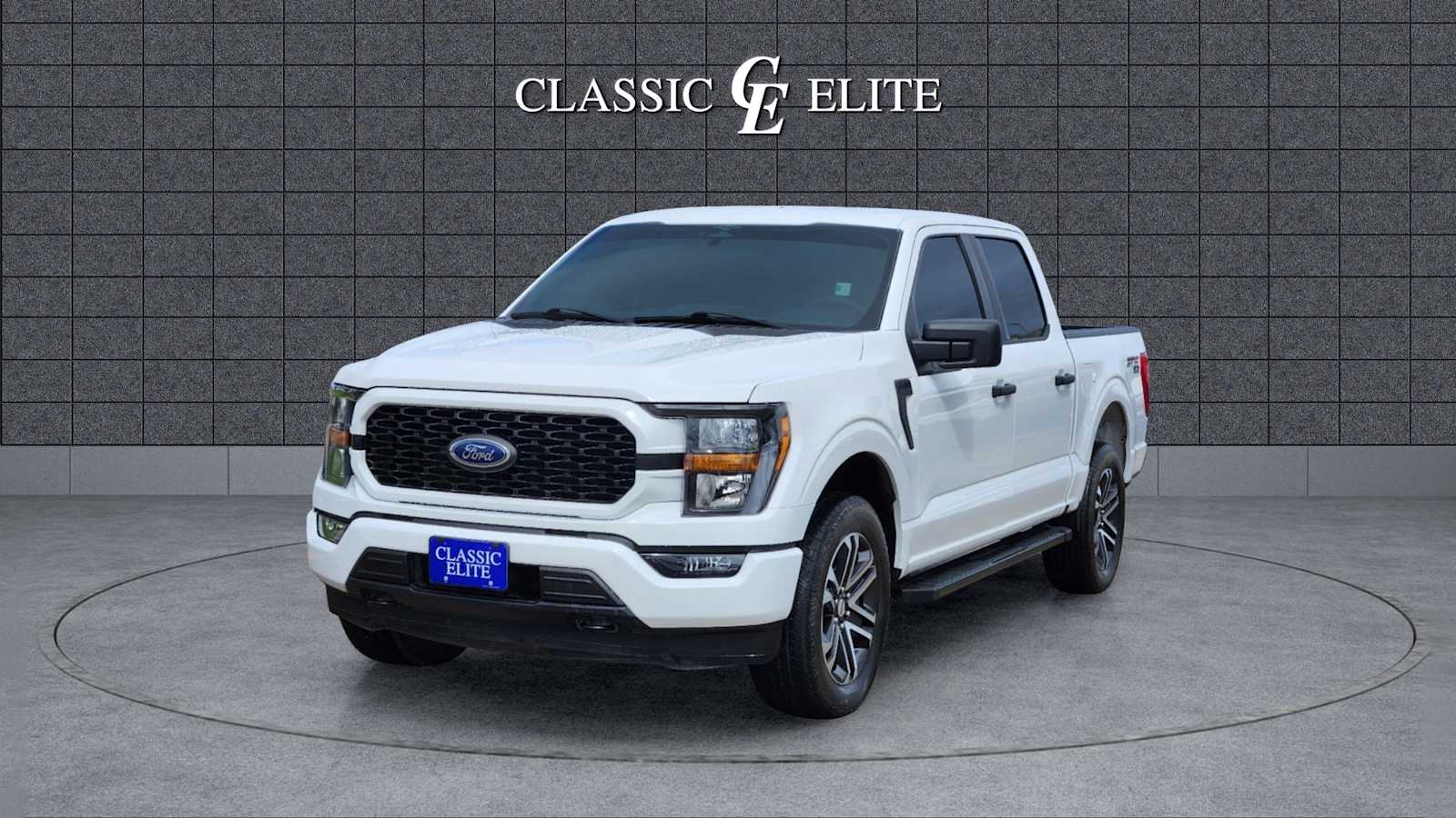 2023 Ford F-150 XL 4WD SuperCrew 5.5 Box 3