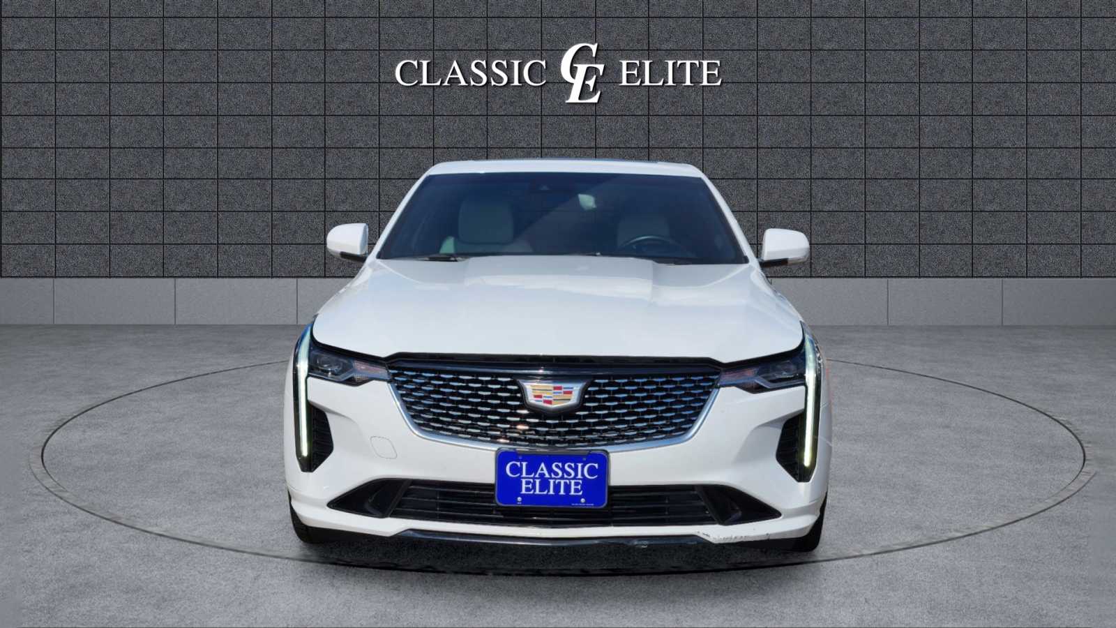 2023 Cadillac CT4 Luxury 2