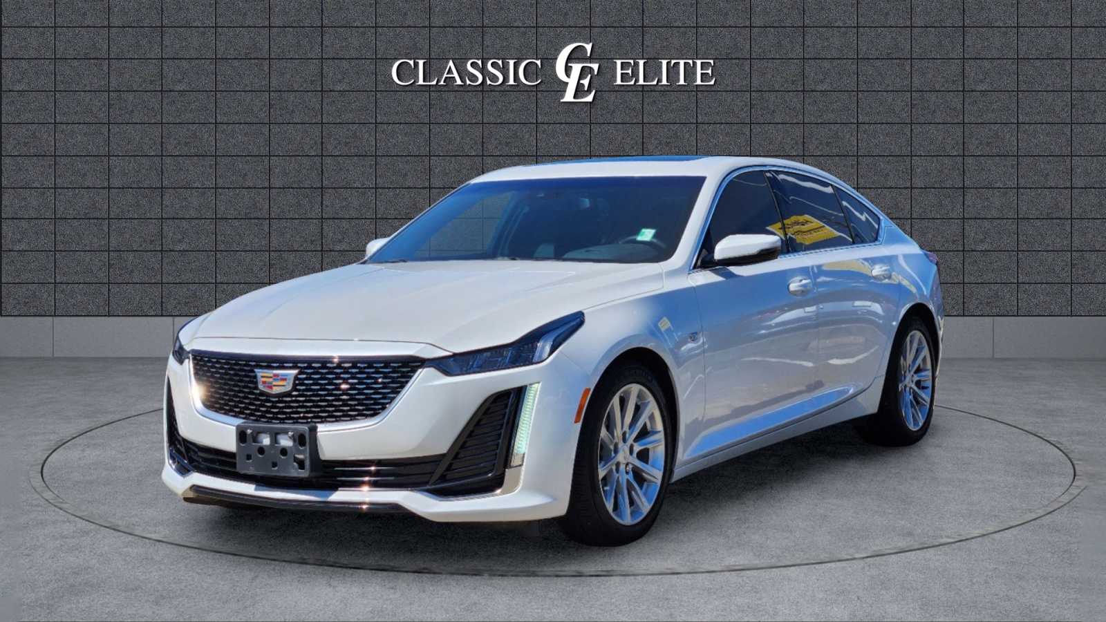 2023 Cadillac CT5 Luxury 3