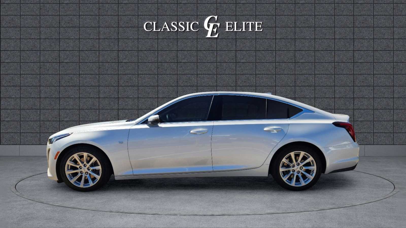 2023 Cadillac CT5 Luxury 7