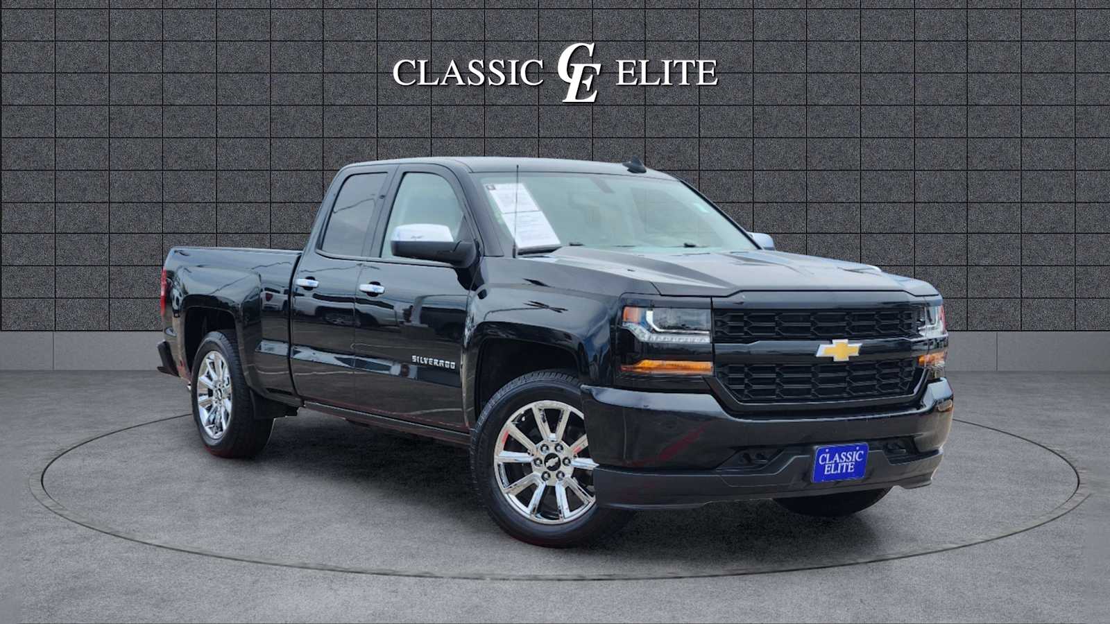 2017 Chevrolet Silverado 1500 Custom 2WD Double Cab 143.5 1