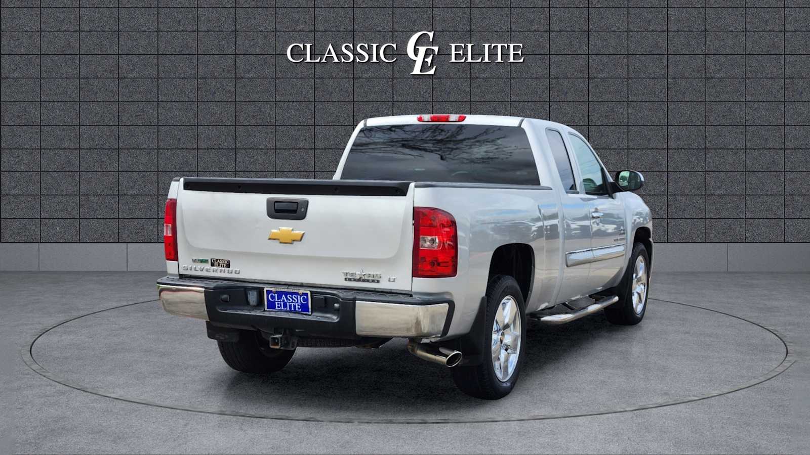 2011 Chevrolet Silverado 1500 LT 2WD Ext Cab 143.5 7