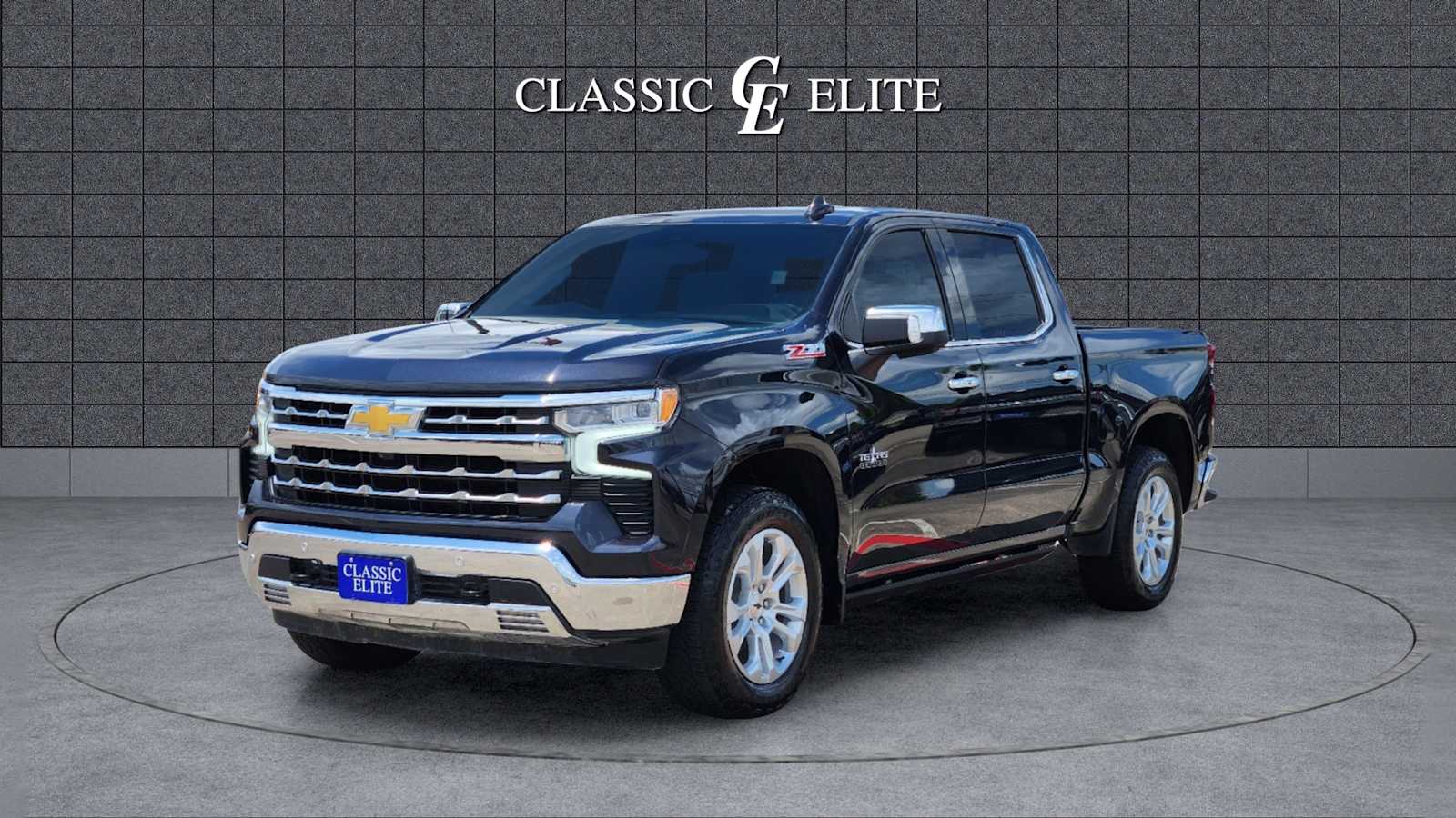 2023 Chevrolet Silverado 1500 LTZ 4WD Crew Cab 147 3