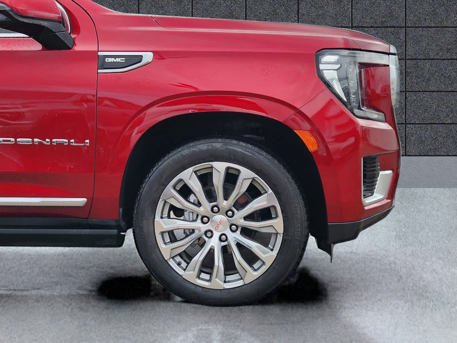 2021 GMC Yukon Denali 33