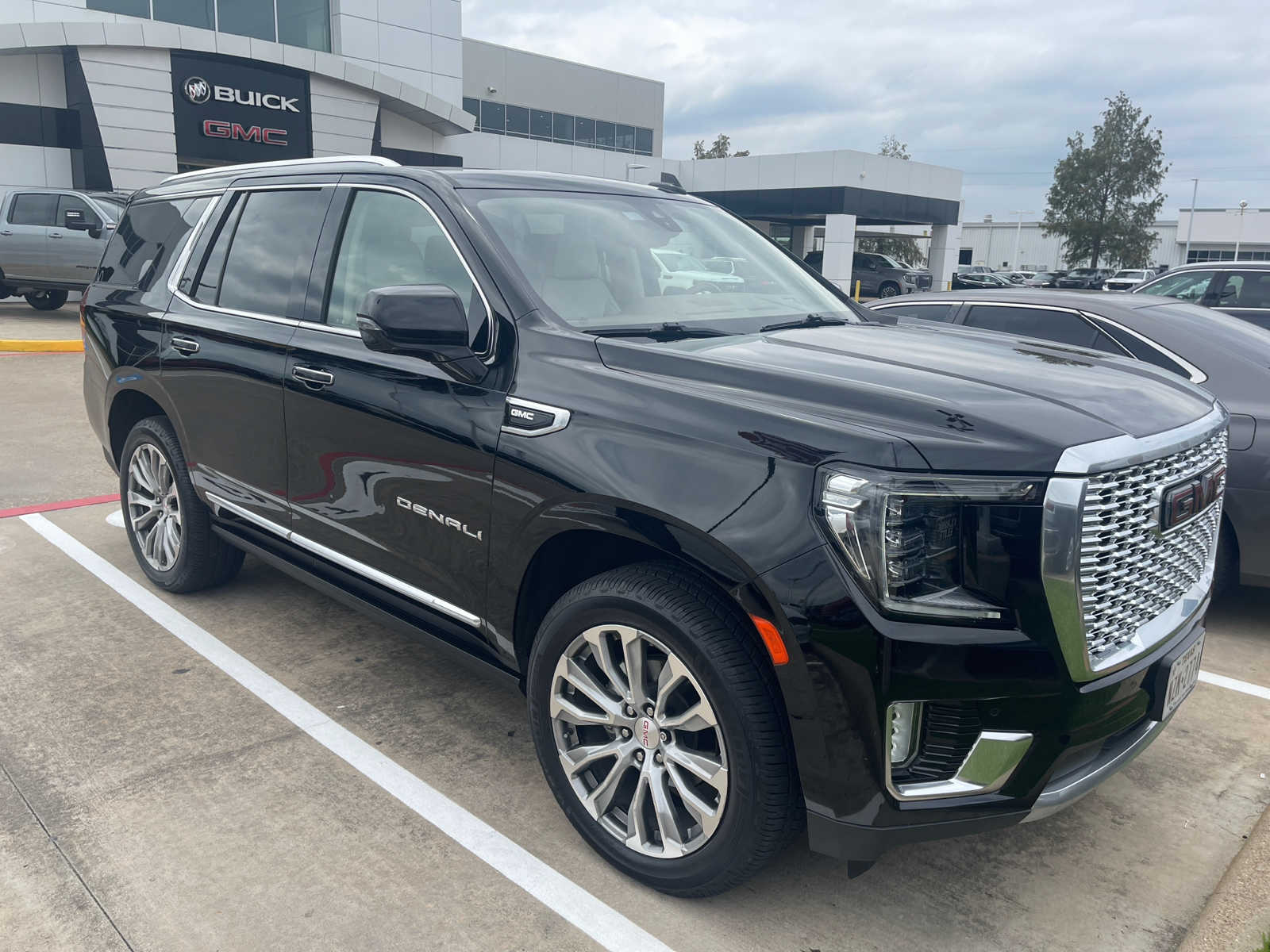 2021 GMC Yukon Denali 1