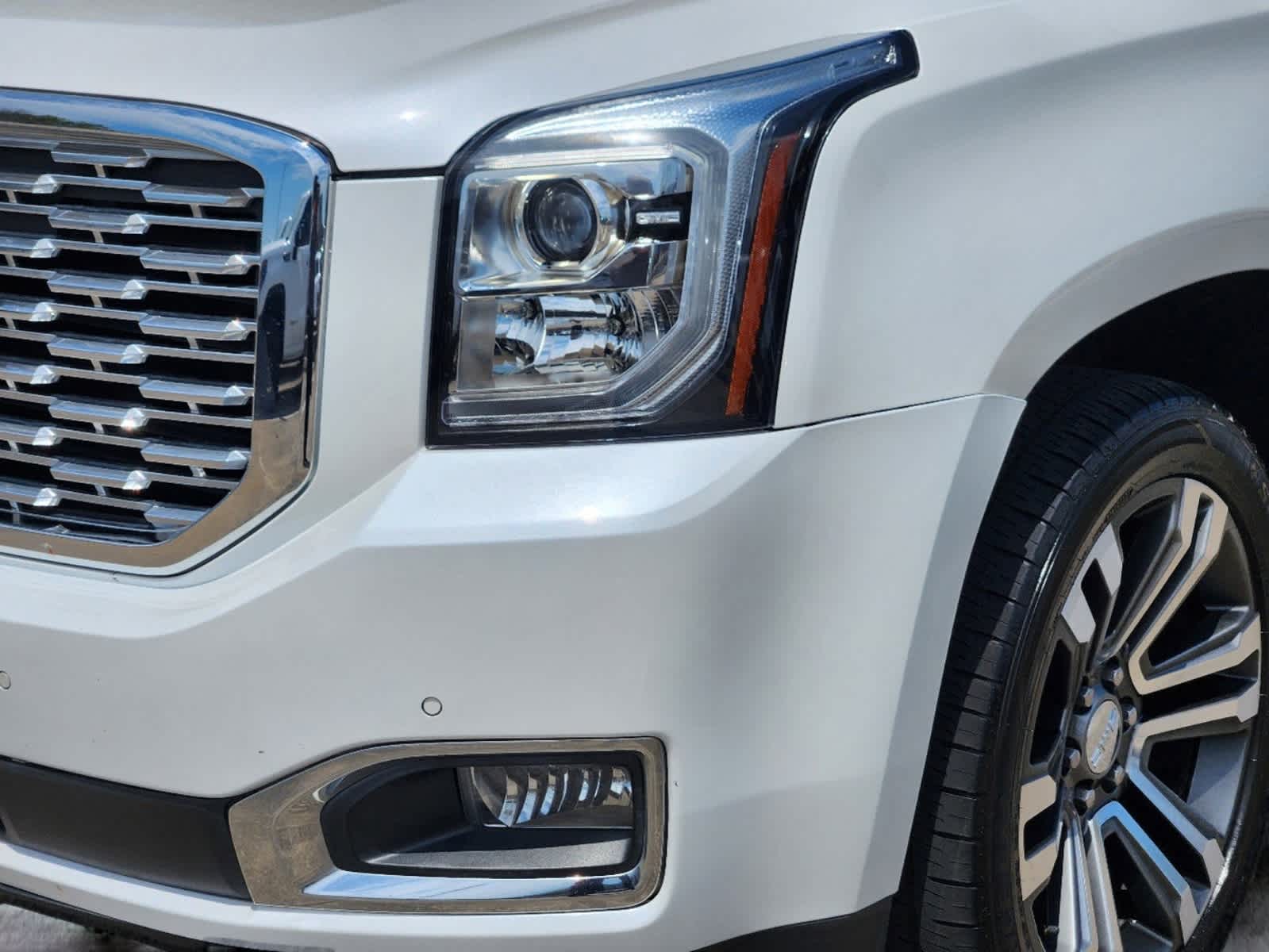 2019 GMC Yukon Denali 32