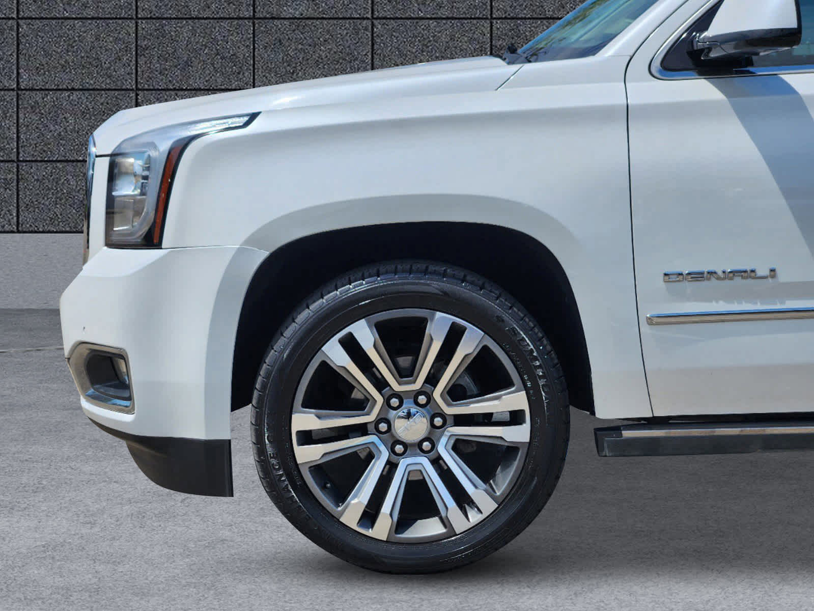 2019 GMC Yukon Denali 33