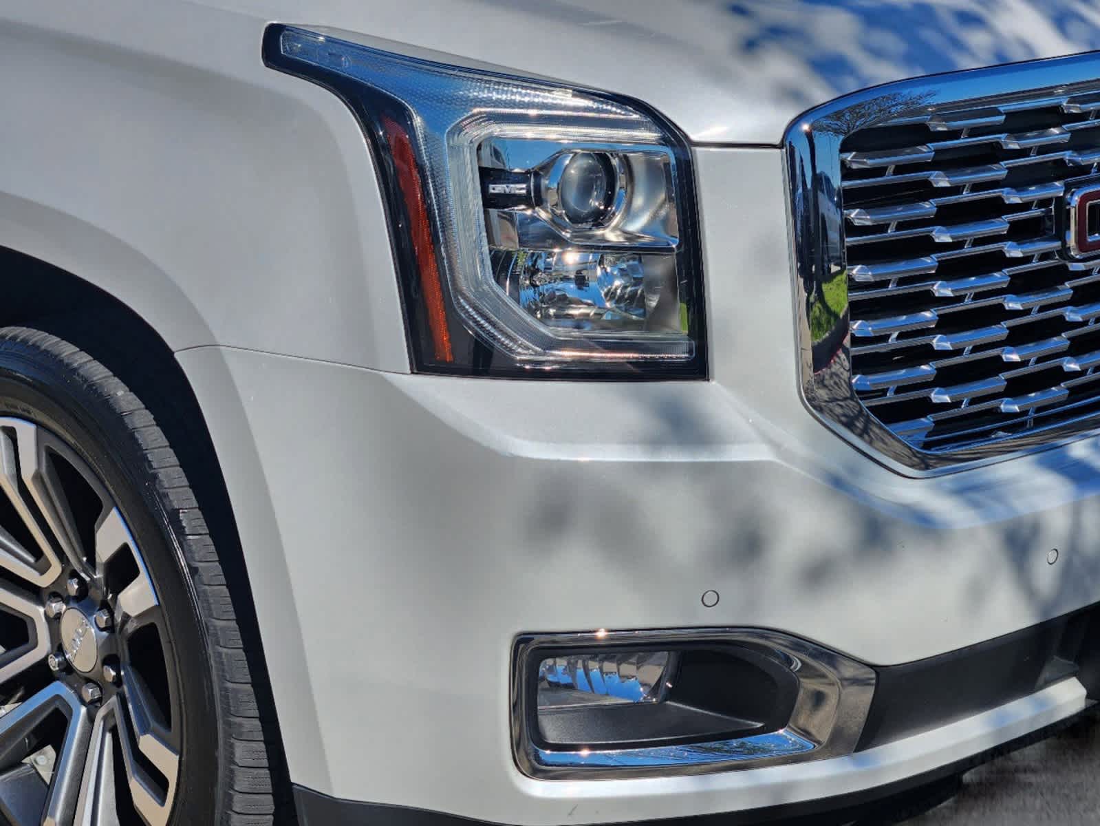 2020 GMC Yukon Denali 33