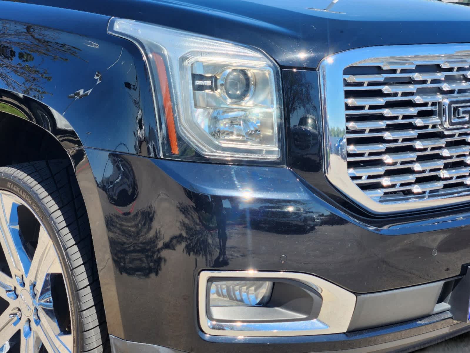 2020 GMC Yukon Denali 32