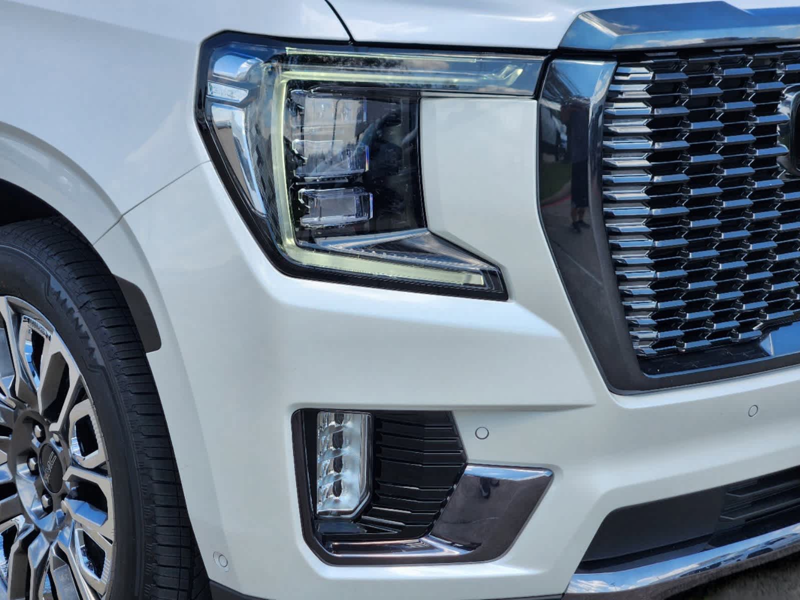 2023 GMC Yukon XL Denali Ultimate 33