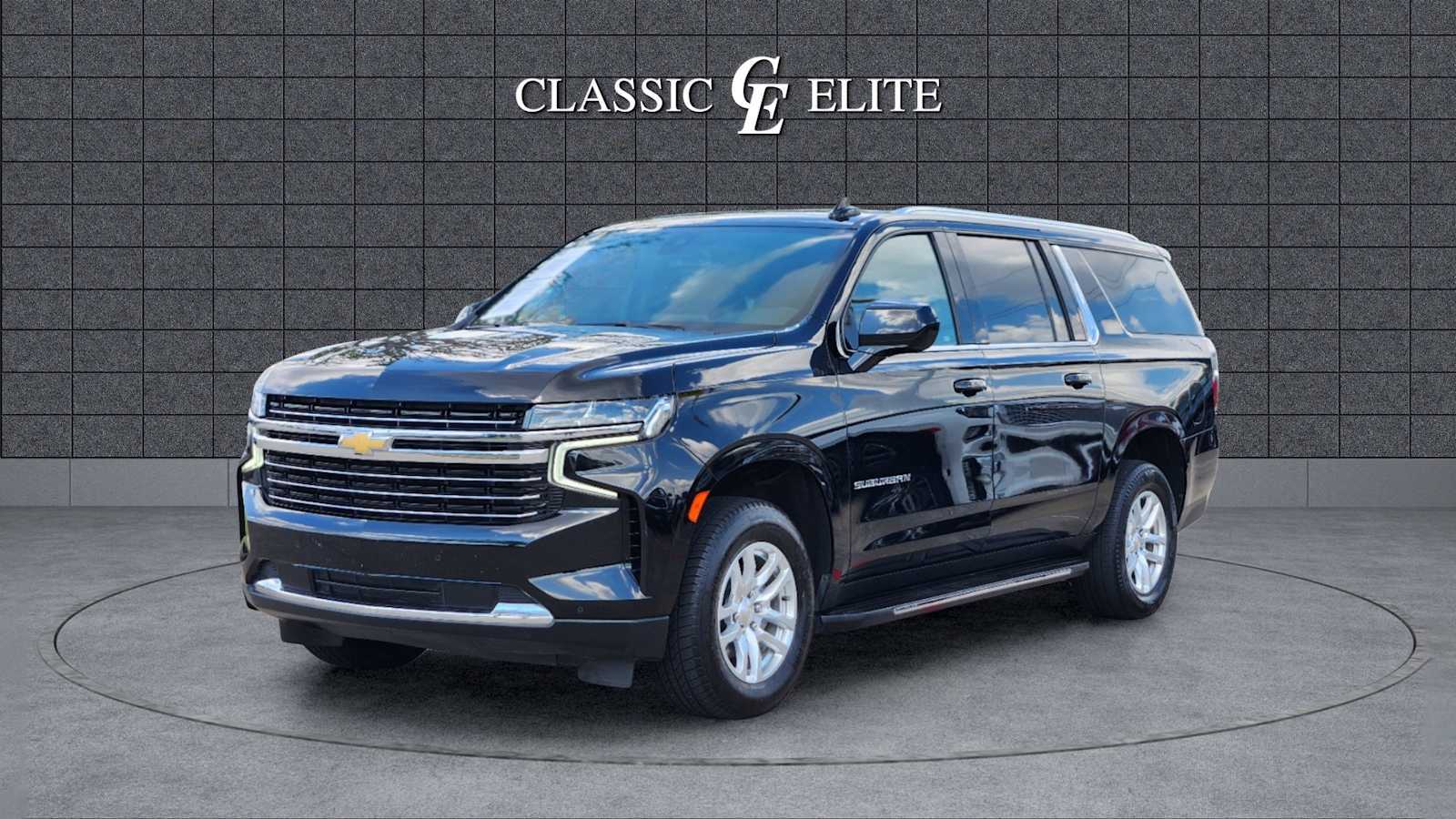 2022 Chevrolet Suburban LT 3