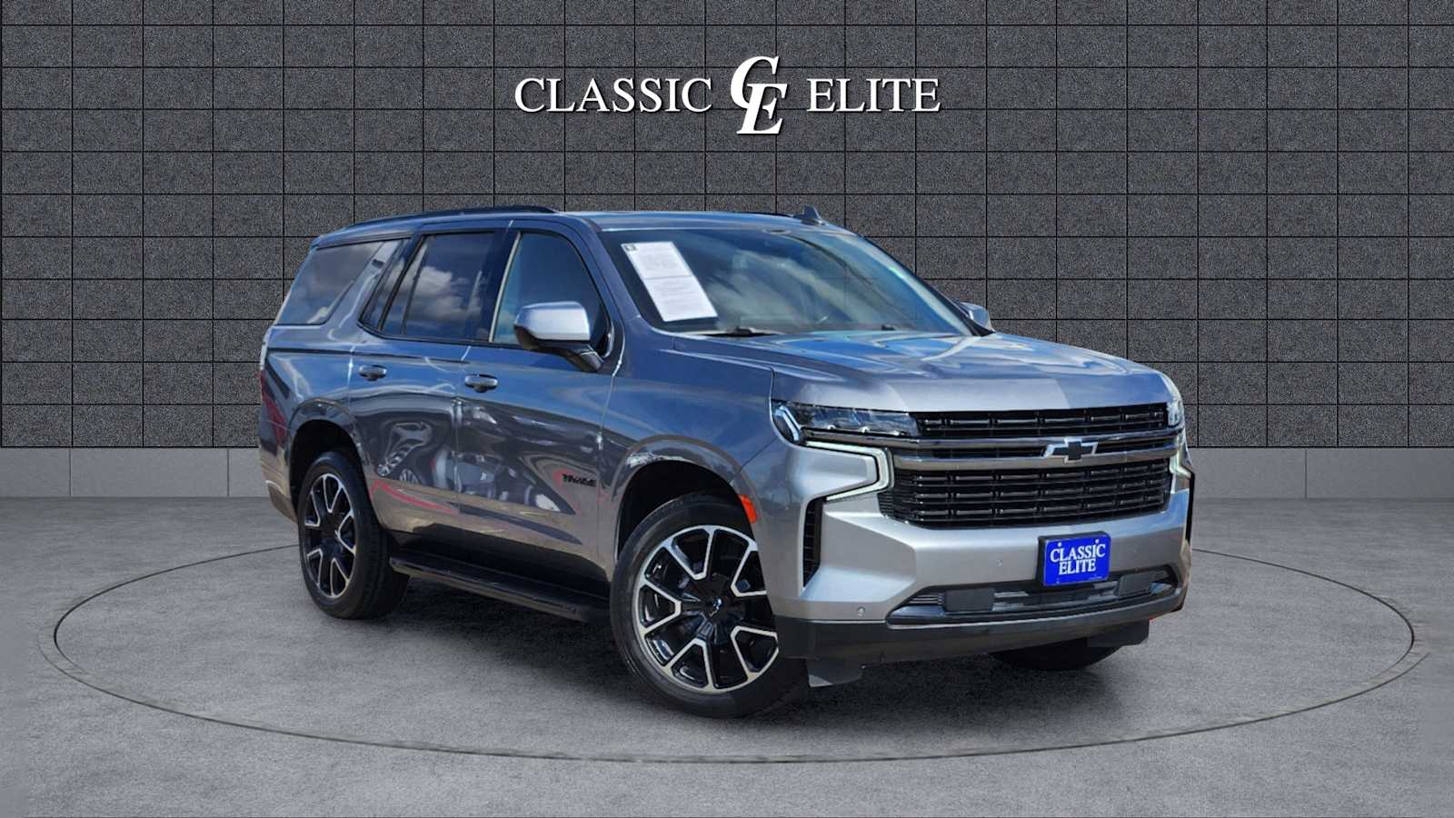 2022 Chevrolet Tahoe RST 1