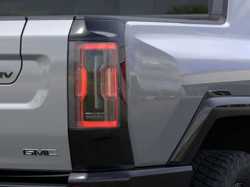 2025 GMC HUMMER EV Pickup 2X e4WD Crew Cab 11