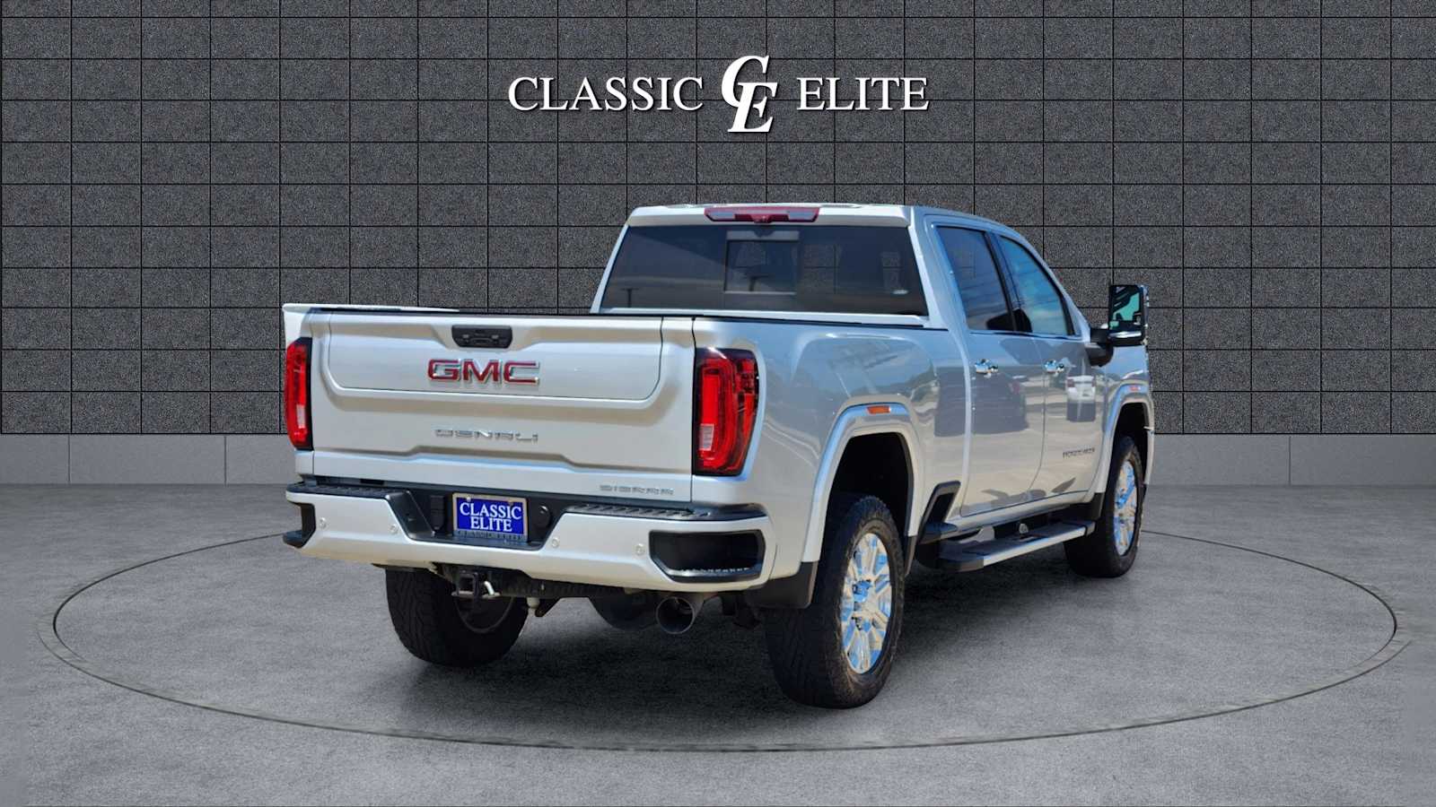 2020 GMC Sierra 2500HD Denali 4WD Crew Cab 159 7