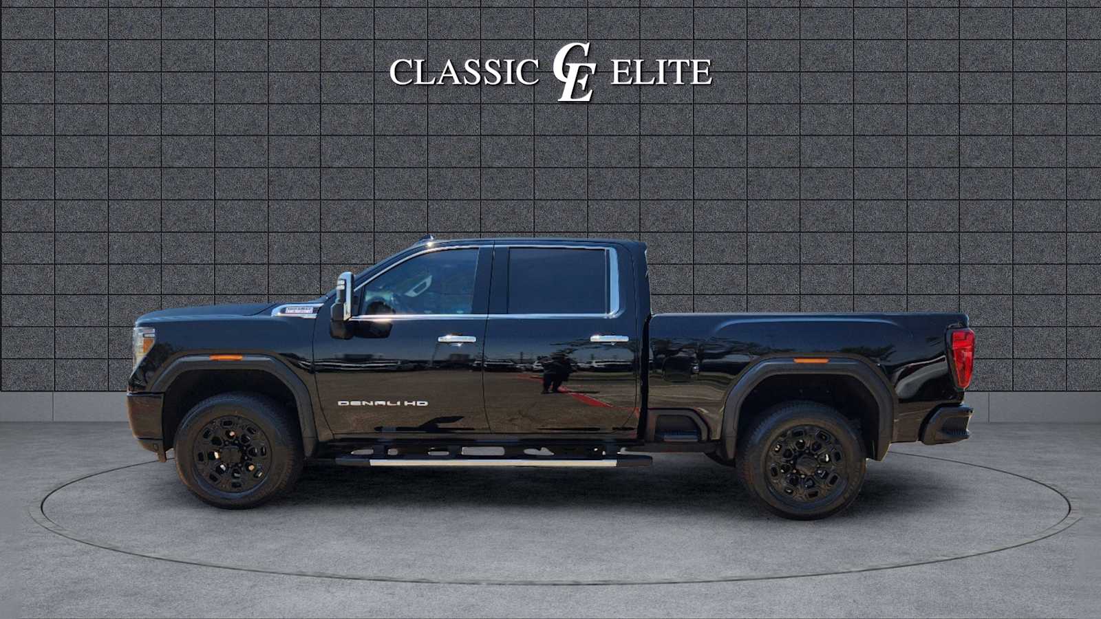 2020 GMC Sierra 2500HD Denali 4WD Crew Cab 159 7