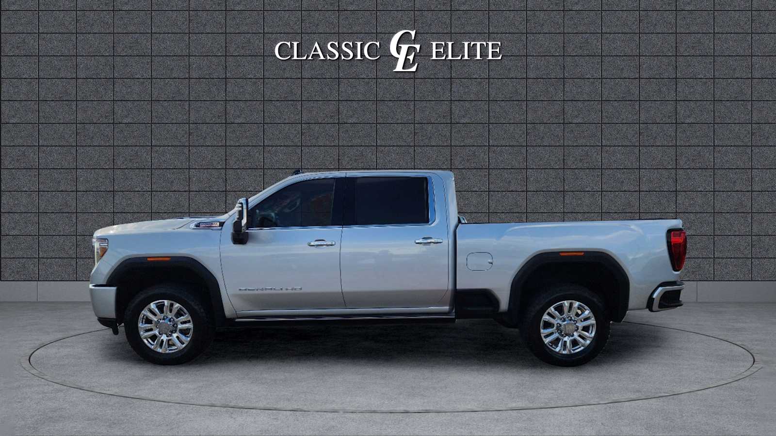 2022 GMC Sierra 2500HD Denali 4WD Crew Cab 159 7