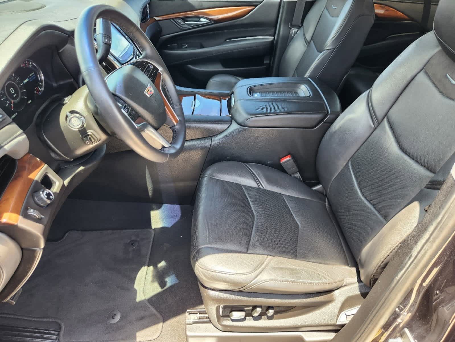 2018 Cadillac Escalade Luxury 11