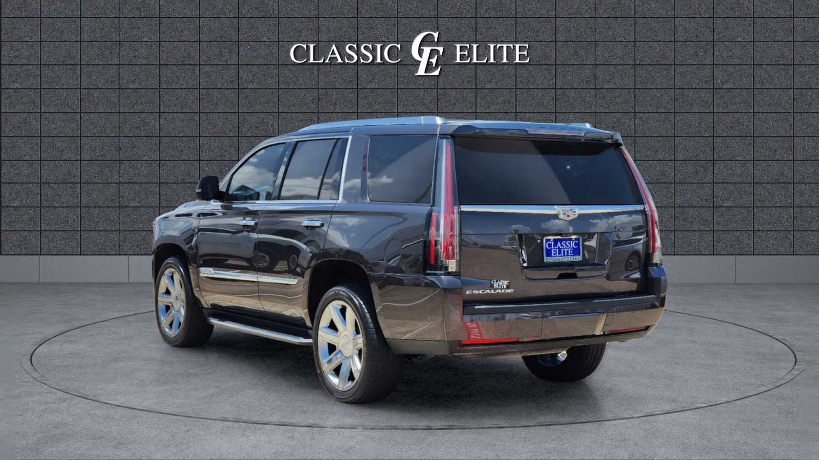 2018 Cadillac Escalade Luxury 6