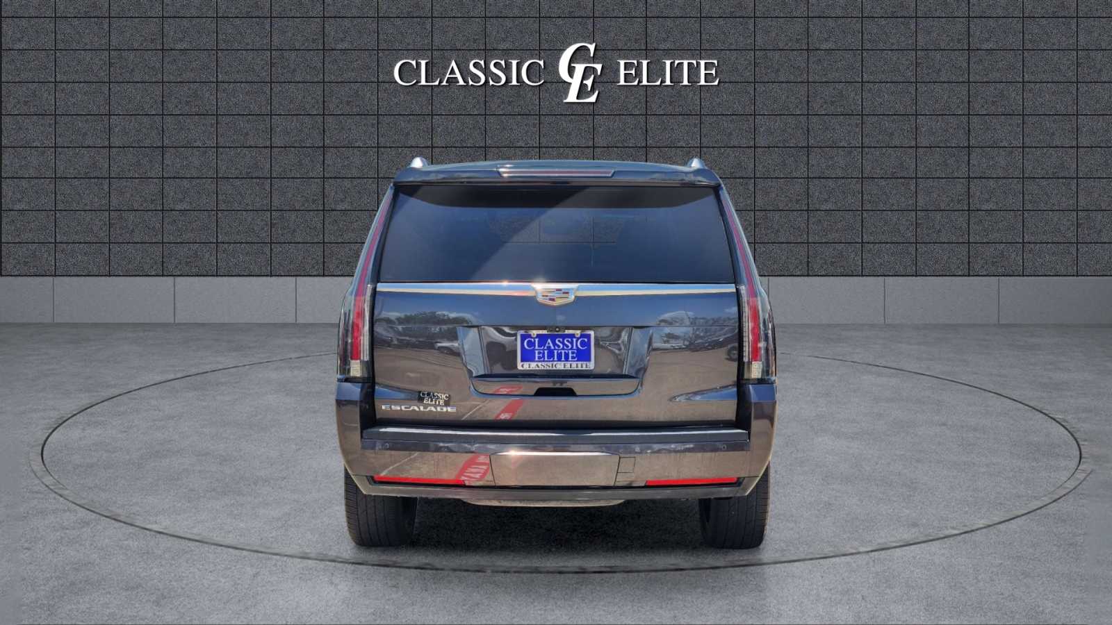 2018 Cadillac Escalade Luxury 5
