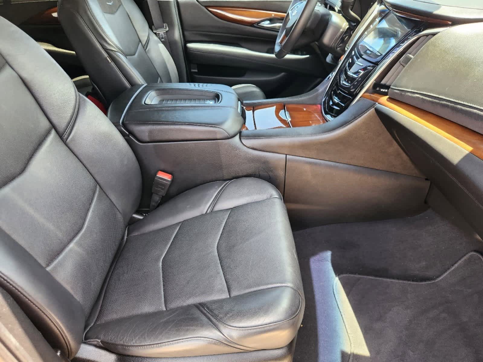2018 Cadillac Escalade Luxury 12