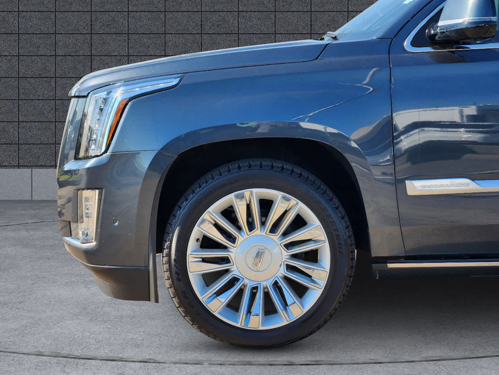 2020 Cadillac Escalade Platinum 31