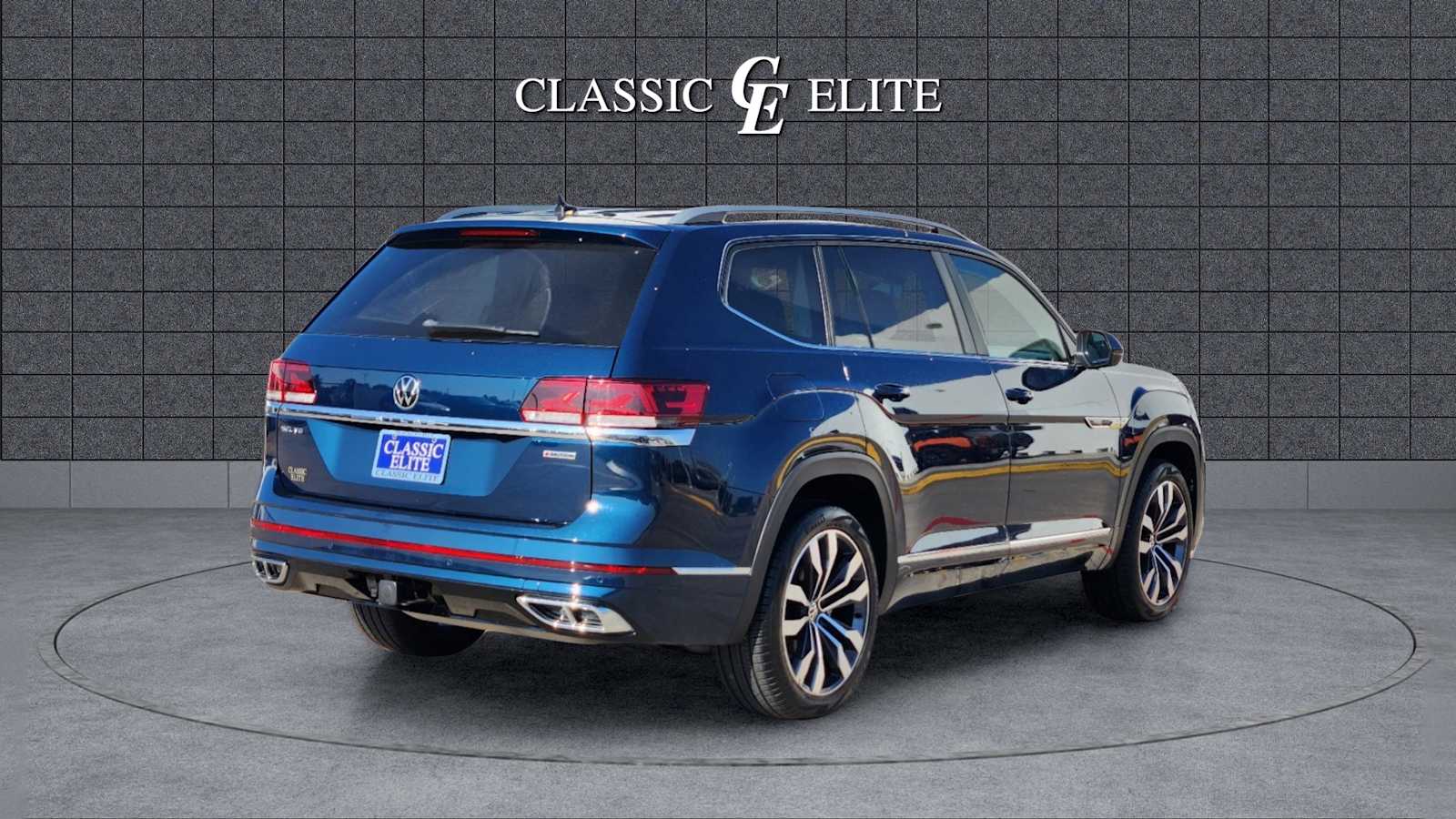 2022 Volkswagen Atlas 3.6L V6 SEL R-Line 6