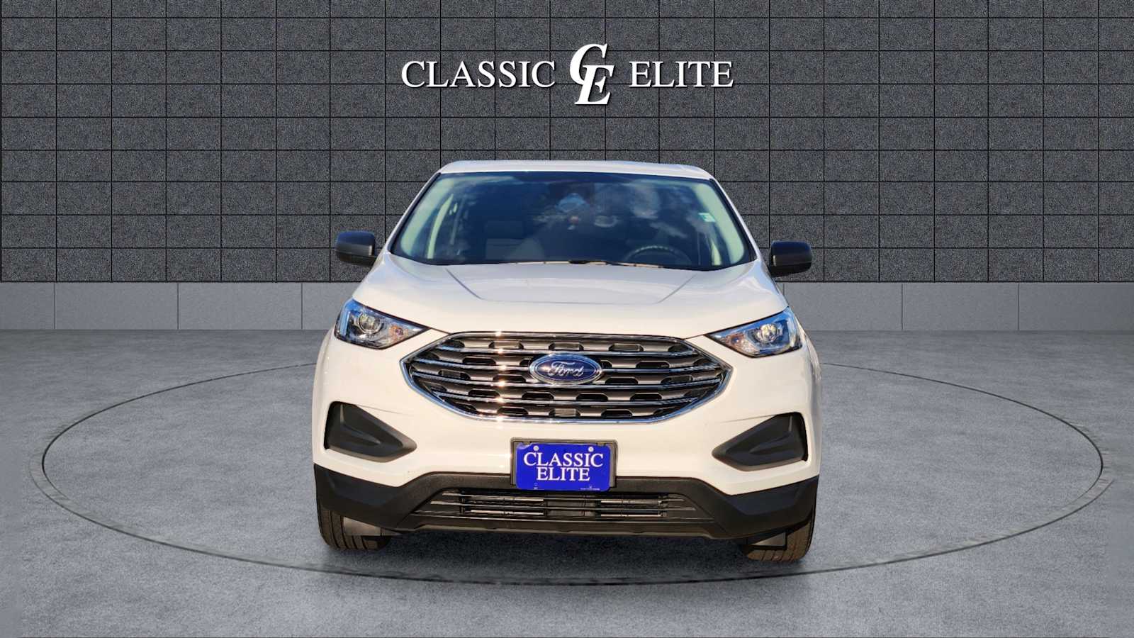 2022 Ford Edge SE 2