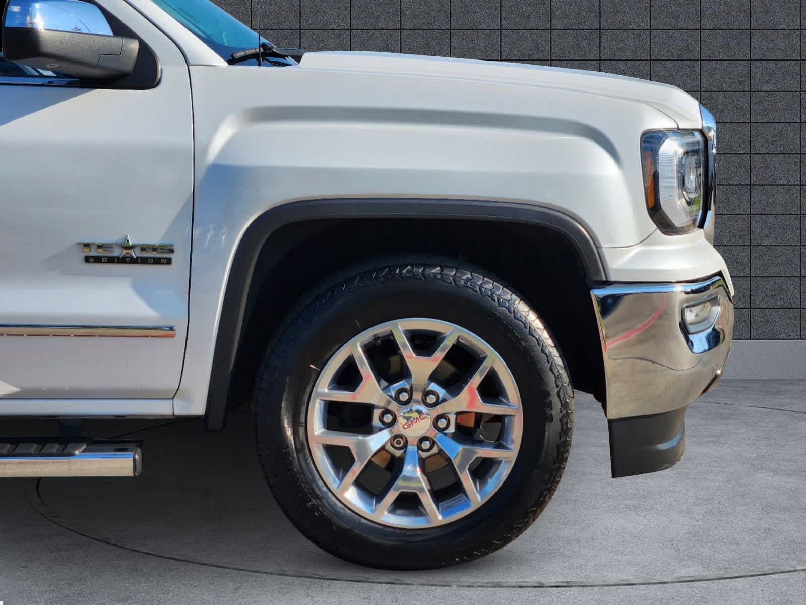 2018 GMC Sierra 1500 SLT 2WD Crew Cab 143.5 30