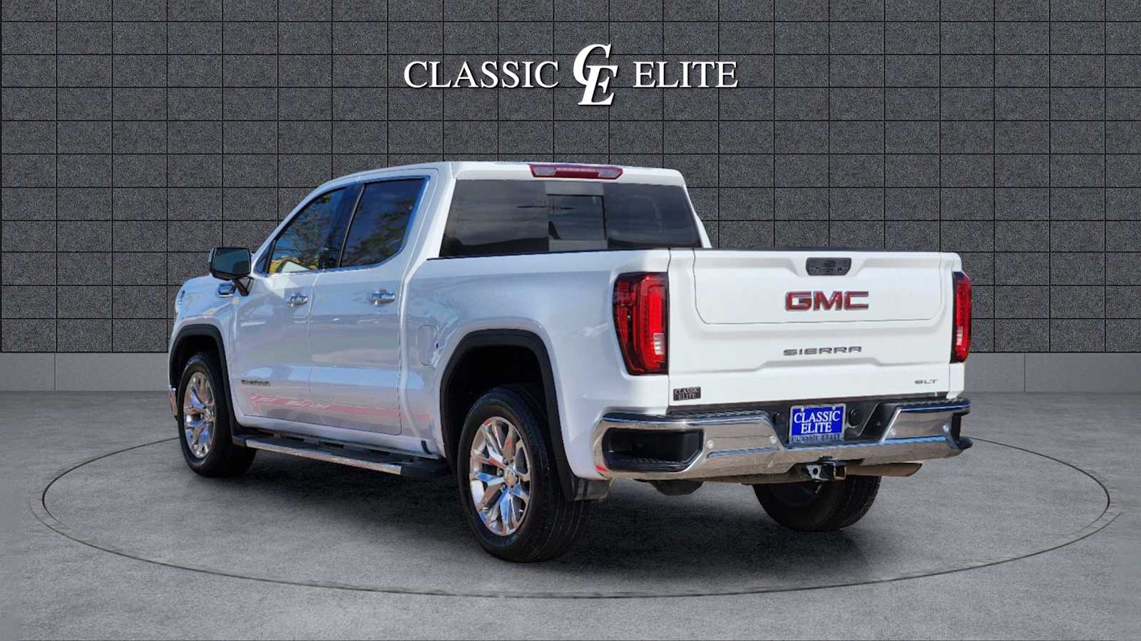 2022 GMC Sierra 1500 Limited SLT 2WD Crew Cab 147 4