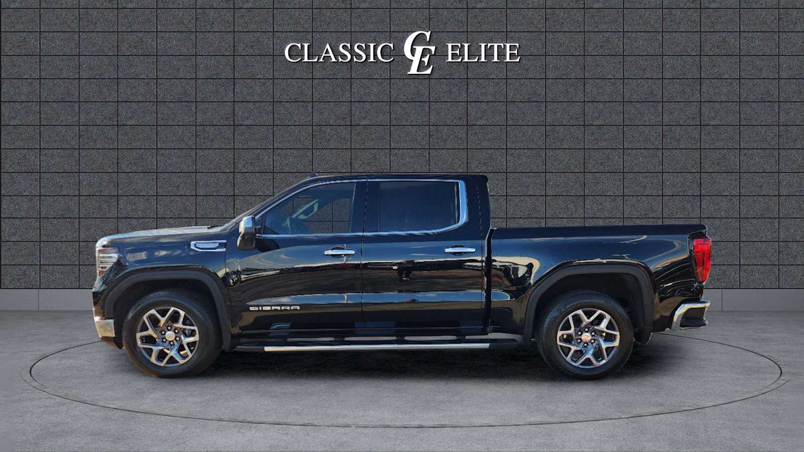 2023 GMC Sierra 1500 SLT 2WD Crew Cab 147 7