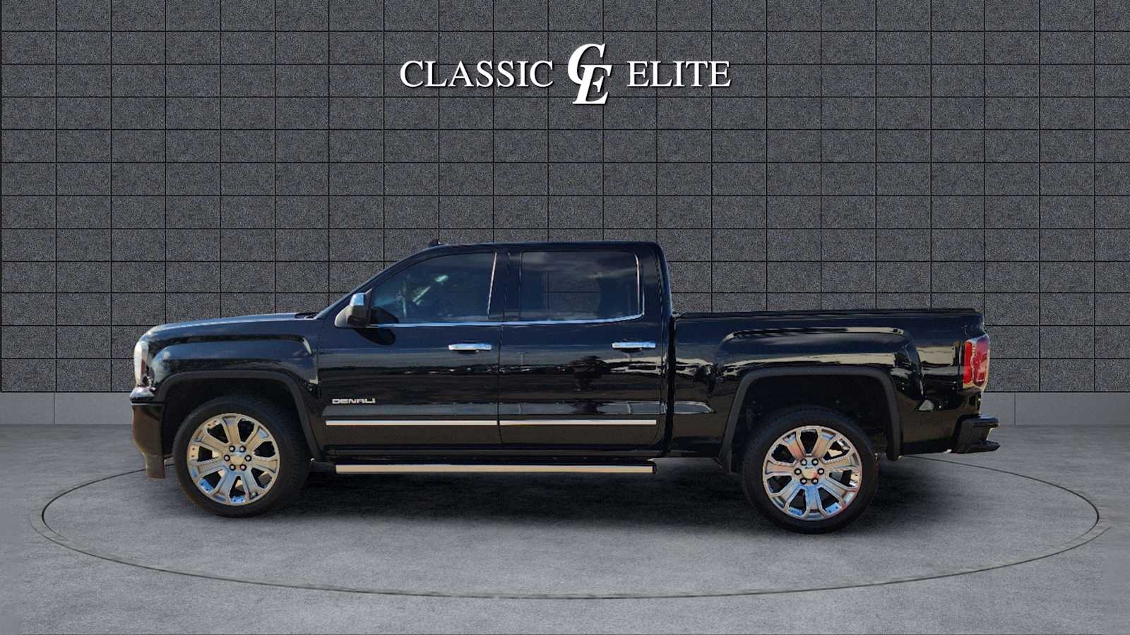 2018 GMC Sierra 1500 Denali 4WD Crew Cab 143.5 7