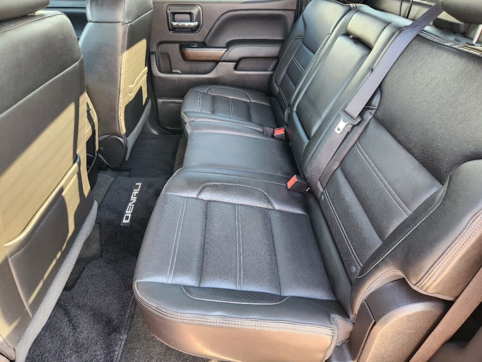 2018 GMC Sierra 1500 Denali 4WD Crew Cab 143.5 17