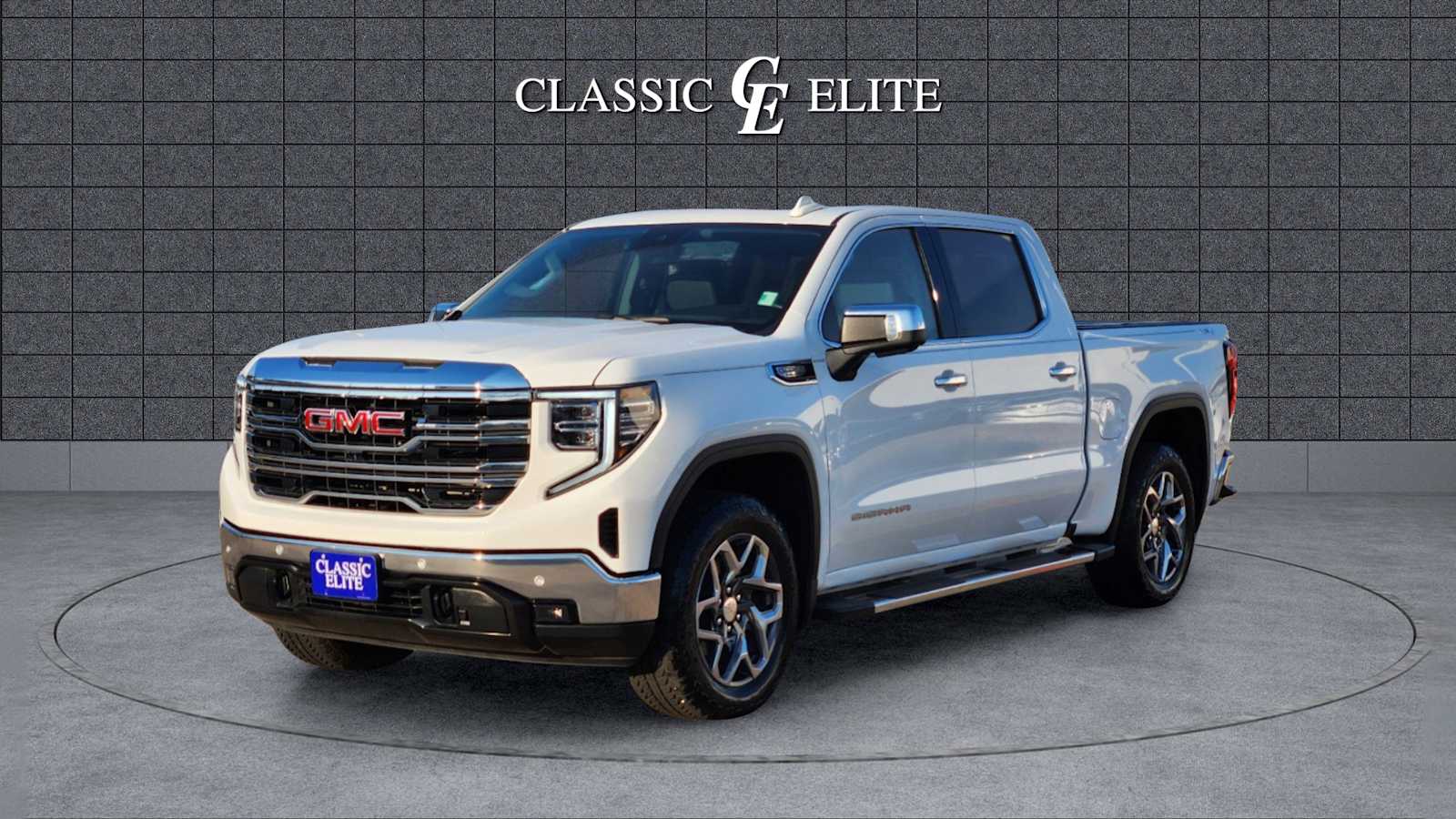 2024 GMC Sierra 1500 SLT 4WD Crew Cab 147 3